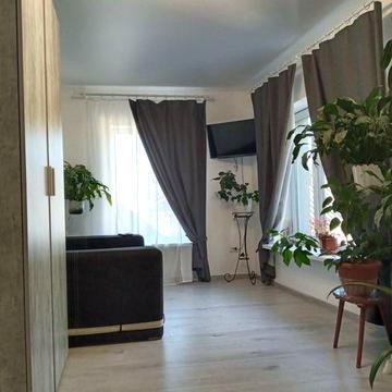 Сдам от собственика 2-х эт домик!