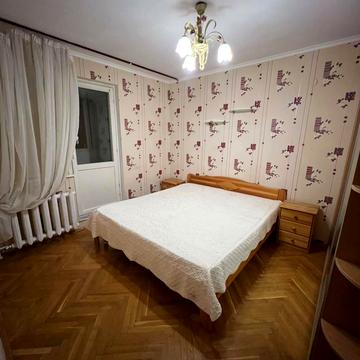 Івана Пулюя вул., 3