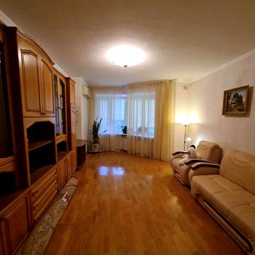 Гетьмана Кирила Розумовського вул. (Миколи Краснова), 17