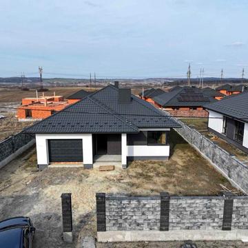 Продам будинок з гаражем. Газифікований. 130м². 7сот. Луцьке кільце