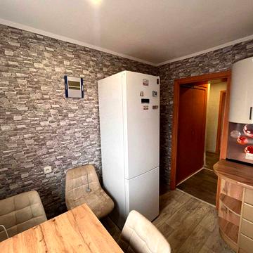 2к квартира 49м2, стильний ремонт, готова до життя