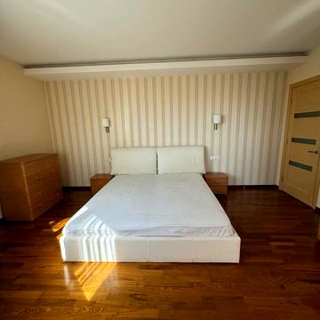 Героїв Оборони вул., 10-А