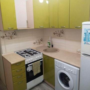 Дворец спорта метро,Байрона 148, квартира с ремонтом