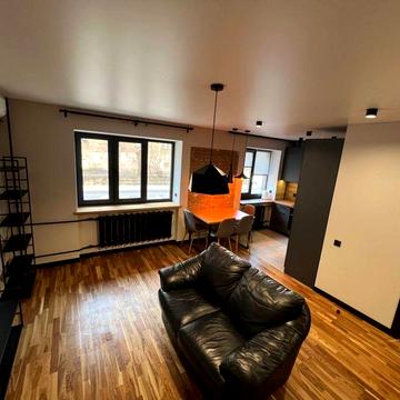 Оренда 2 кімнатна квартира вул. Героїв УПА, євроремот, ближній центр.