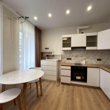 Здам квартиру в ЖК Молодість!