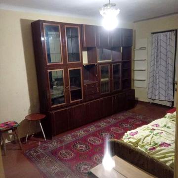 Сдам 1-а кiмнатну кв. без ремонта