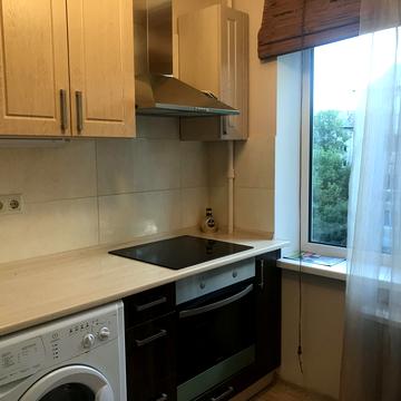 Верховної Ради бульв., 12-А