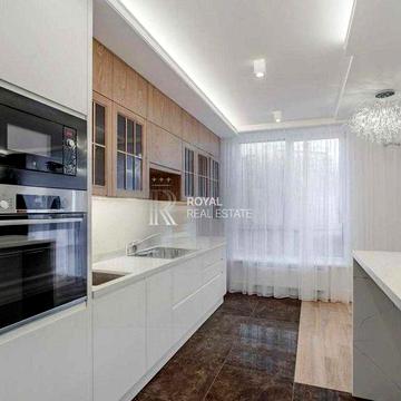 Продаж Квартира 2кім. 85м2 ЖК "Podil Plaza & Residence" Метро Паркінг ЖК "Podil Plaza &amp; Residence"