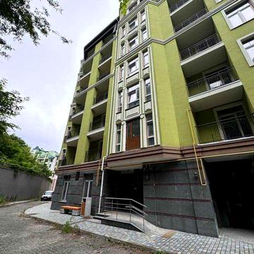 Поділ. Воздвиженка. ЖК "Поділ Град". Дегтярна 20-Б. ЖК Поділ Град