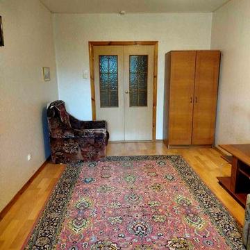 Оренда кімнати на Григоренка, 4000грн. для дівчини або жінки.