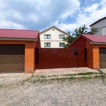 Оренда просторого 3 поверхового будинку біля М.Академмістечко 10хв.