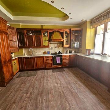 КОТЕДЖ з ліфтом! вул.Гіпсова (Алтайські озера) 275кв.м.+гараж 550 000$