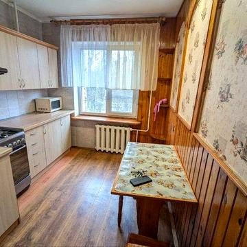 Оренда 2х квартира Київська (автовокзал)