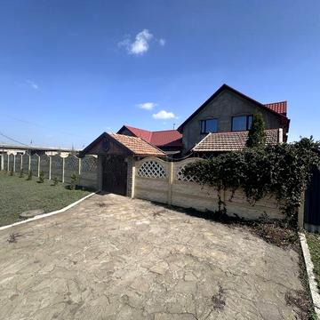 Житловий дім 240м.кв з підвалом - бомбосховищем.