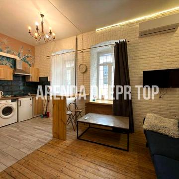 Сдам 1-комн. квартиру студию в самом центре Мост Сити Менора Яворницко