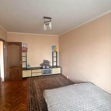 Здам Квартиру на Забалотного 4 (4 поверх)