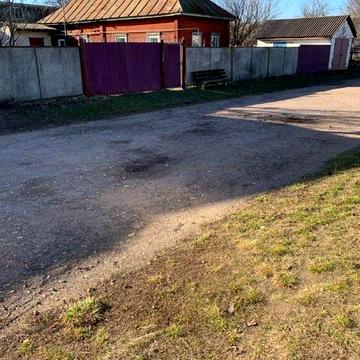 Продам будинок в Чернігівській області село “Роїще” 20 км від міста.