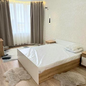 Зелена вул., 5