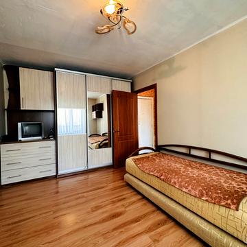 Наталії Ужвій вул., 8-А