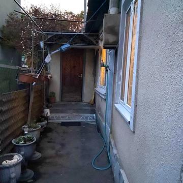 15-та лінія вул., 34