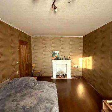 Продам большую, светлую 3к Победа 5. Бульвар Славы.Перемоги