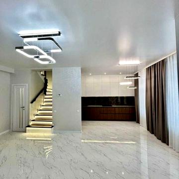 Продаж сучасного котеджу