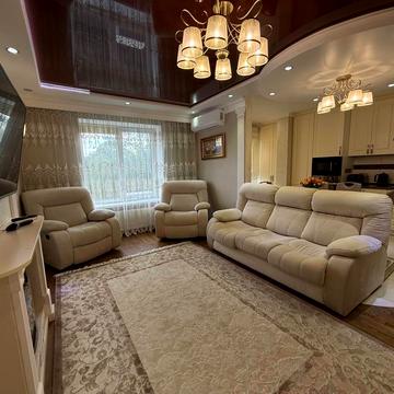 Української Перемоги вул. (Академіка Сахарова), 27а