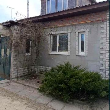 Продам дом в Утковке. 2 вида  отопление .Участок 14 сот. Тихий районTB