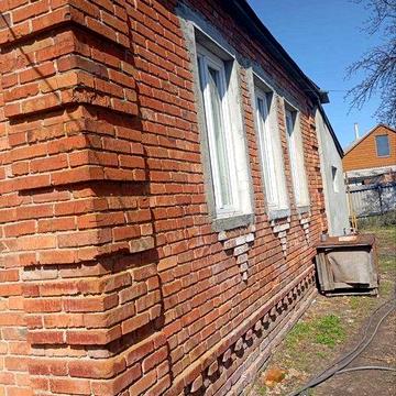 Продам капітальний, цегляний будинок в Дергачах на 2 входи