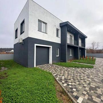 Дуплекс з гаражем