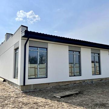 Котедж від забудовника відразу за автобазаром