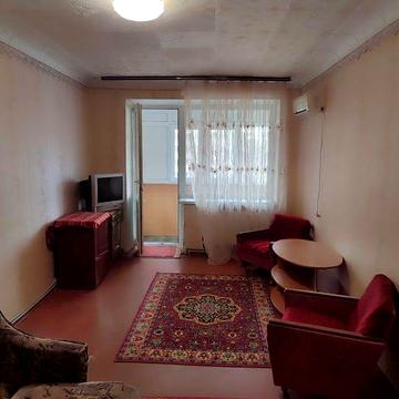 Продам трёхкомнатную квартиру с автономный отоплением.