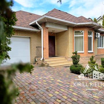 Продажа уютного дома с гаражом  в коттеджном городке «Золотые Ключи»