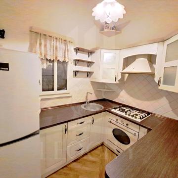 Миколи Леонтовича вул., 5