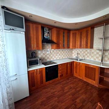 ПЕРША ЗДАЧА! 2-на квартира, п-т Леся Курбаса!