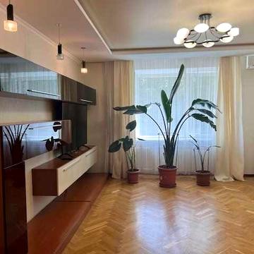 Панаса Мирного Печерськ оренда затишної три кімнатної квартири