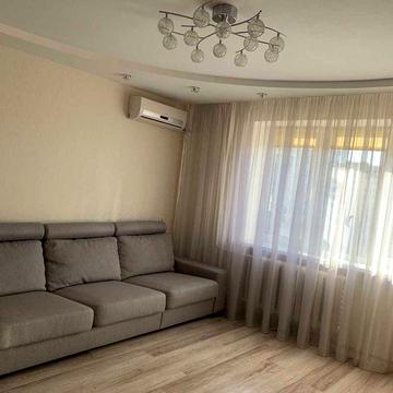 Сдаётся 2-х комнатная квартира на Тополе, Сильпо