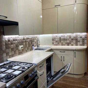 Здається 2-кімнатна квартира  на Ярослава Мудрого (Ленінградська)