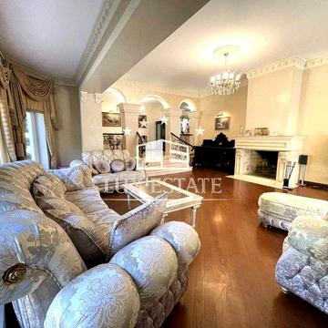 Роскошный коттедж с БАССЕЙНОМ в ВИТА-ПОЧТОВАЯ