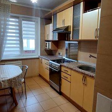 Квартира в районі ринку Нива!