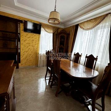 Здається в оренду розкішний двоповерховий будинок