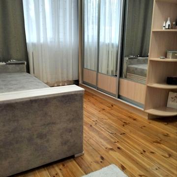 Луки Долинського вул., 1а