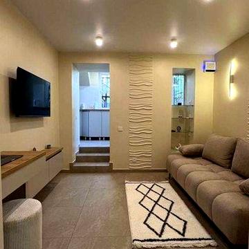 Оренда перша здача Майже центр вартість з КП Вишенського бічна Личаків