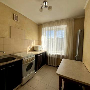 Оренда 1 кім. вторинки вул.Сухомлинського