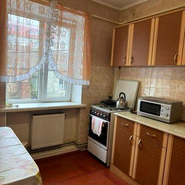 Здається 2-х кімнатна квартира, центр міста, авт. опалення