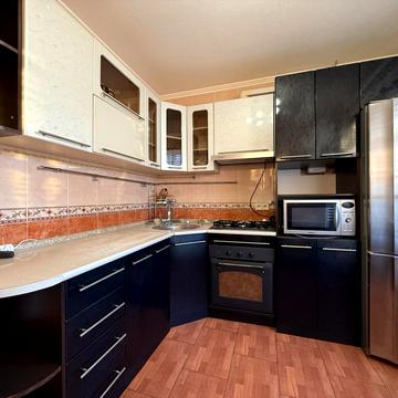 Партизанська вул., 18