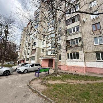 Продаж 1 кім.кв. під ремонт вул. Пулюя (цегла)