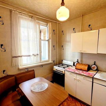 Срочно! Улучшенная 1к.кв. возле метро Киевская