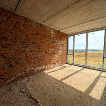 Продаж цегляного котеджу у Байківцях