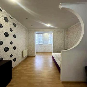 Двокімнатна квартира  на Зоопарковій